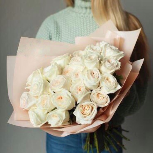 Купить на заказ Букет из 31 белой розы с доставкой в Ушарале