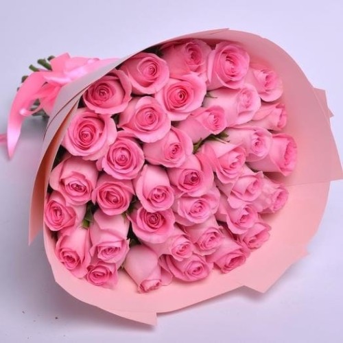 Купить на заказ Букет из 35 розовых роз с доставкой в Ушарале