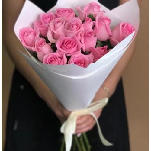 Купить на заказ 15 розовых роз с доставкой в Ушарале